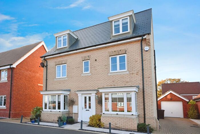 5 Bedroom Detached House For Sale In Clover Drive, Broomfield, Chelmsford, CM1