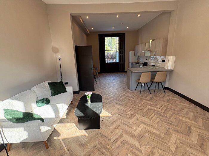2 Bedroom Flat To Rent In Mildmay Park, Islington, N1