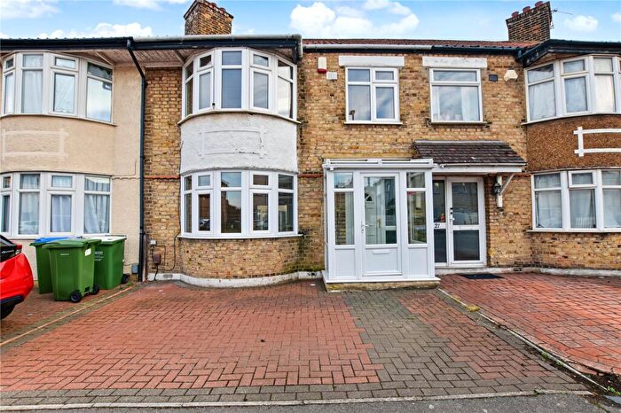 3 Bedroom Terraced House For Sale In Herbert Road, Bexleyheath, DA7