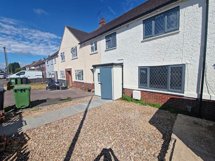 4 Bedroom End Of Terrace House To Rent In Plains Avenue, Maidstone, ME15