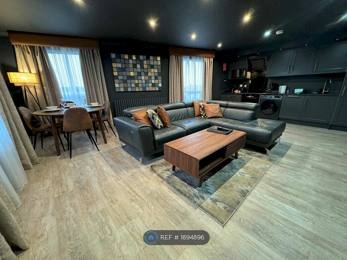 2 Bedroom Flat To Rent In Barrland Street, Glasgow, G41