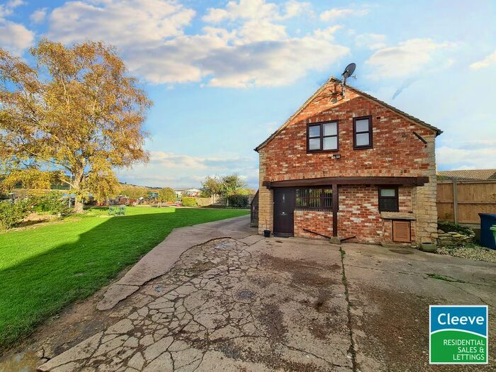 2 Bedroom Flat To Rent In Malleson Road, Gotherington, Cheltenham, GL52