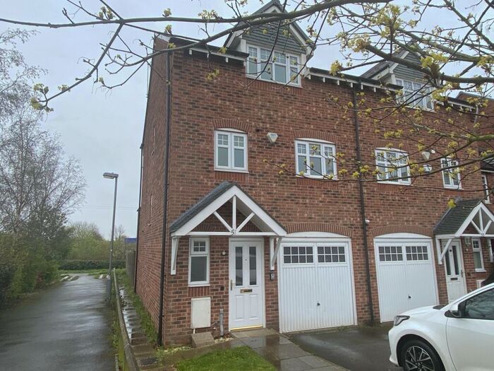 3 Bedroom House To Rent In Bracken Way, Harworth, DN11