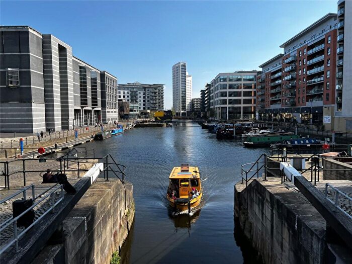 2 Bedroom Flat To Rent In La Salle, Chadwick Street, Hunslet, Leeds, LS10