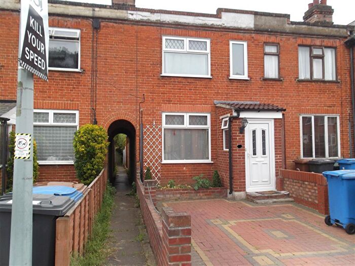 2 Bedroom Terraced House To Rent In Tuddenham Avenue, Ipswich, IP4