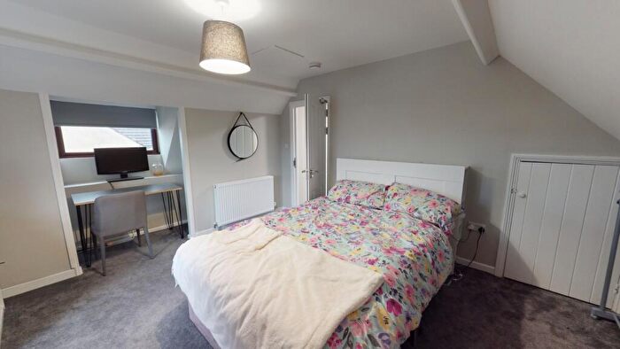 9 Bedroom End Of Terrace House To Rent In Fishponds Road, Eastville, Bristol, BS5