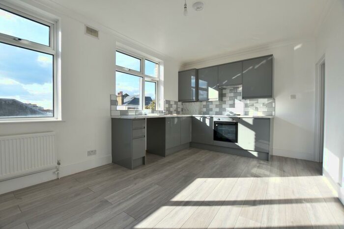 1 Bedroom Flat To Rent In Passey Place, Eltham, SE9