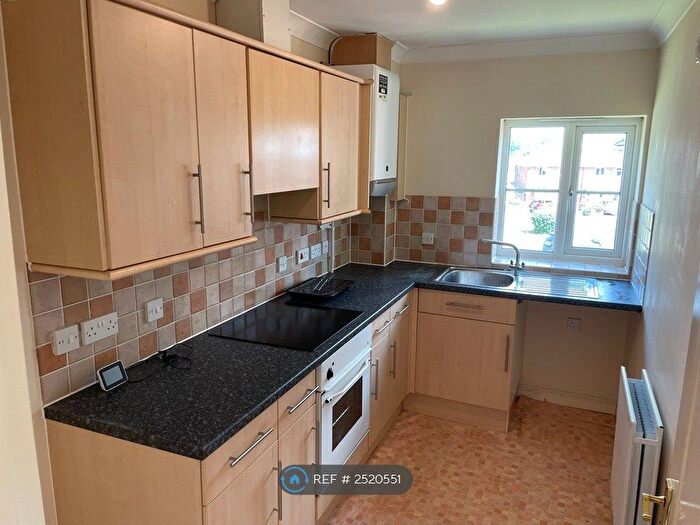 2 Bedroom Flat To Rent In Sterling Court, Bursledon, Southampton, SO31