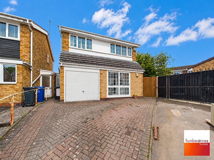 3 Bedroom Detached House For Sale In Forth Way, Halesowen, B62