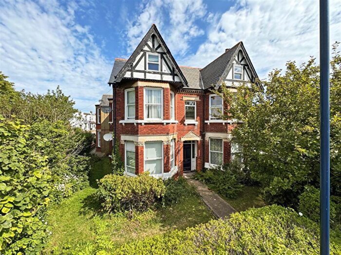 1 Bedroom Apartment For Sale In Tankerton Road, Whitstable, CT5