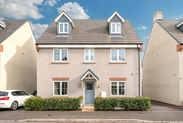 5 Bedroom Detached House For Sale In Somerdale Avenue, Brockworth, Gloucester, Gloucestershire, GL3