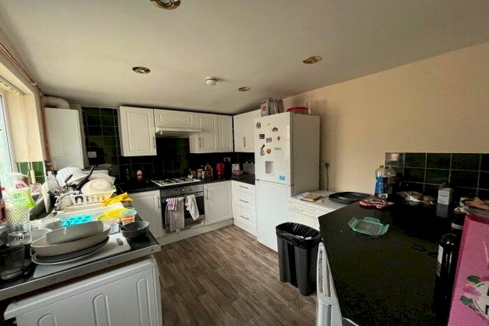 6 Bedroom Property To Rent In Furness Road, Manchester, M14