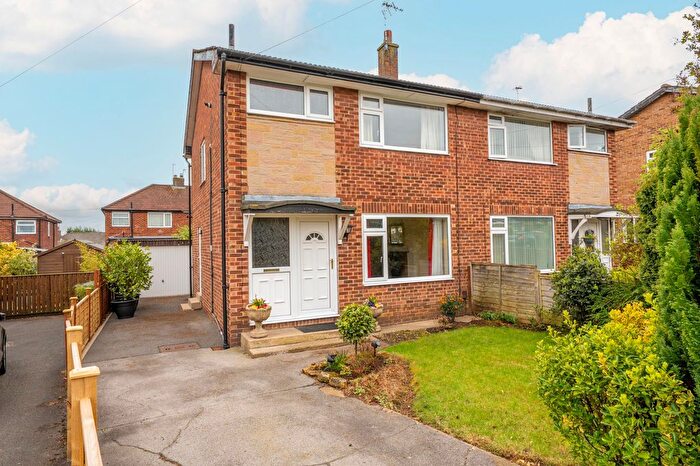 3 Bedroom Semi Detached House For Sale In Hookstone Way, Harrogate, HG2