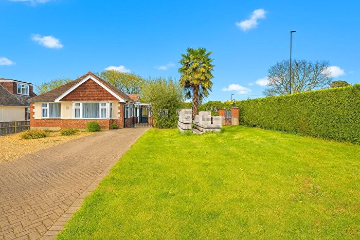 3 Bedroom Bungalow For Sale In Ridgeway, Corfe Mullen, Wimborne, BH21