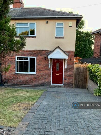 2 Bedroom Semi-Detached House To Rent In Yorke Avenue, Brierley Hill, DY5