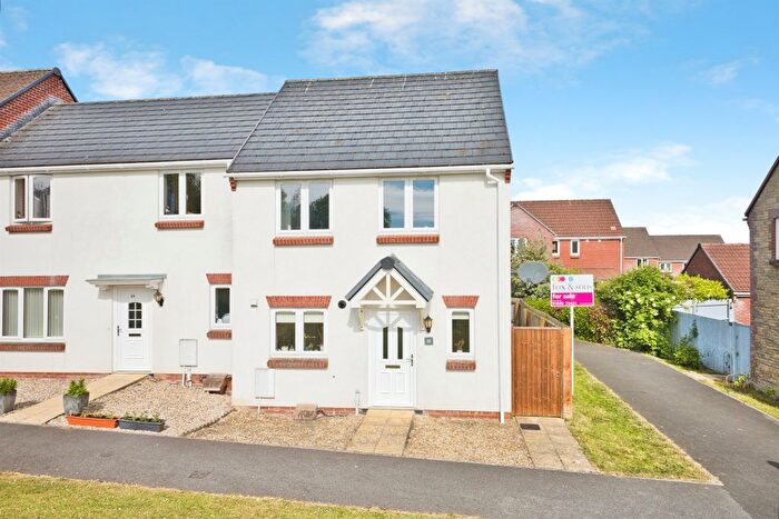 2 Bedroom Semi-Detached House For Sale In Jubilee Close, Crewkerne, TA18