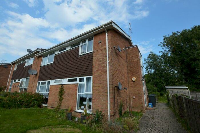 2 Bedroom Maisonette To Rent In Alton, GU34