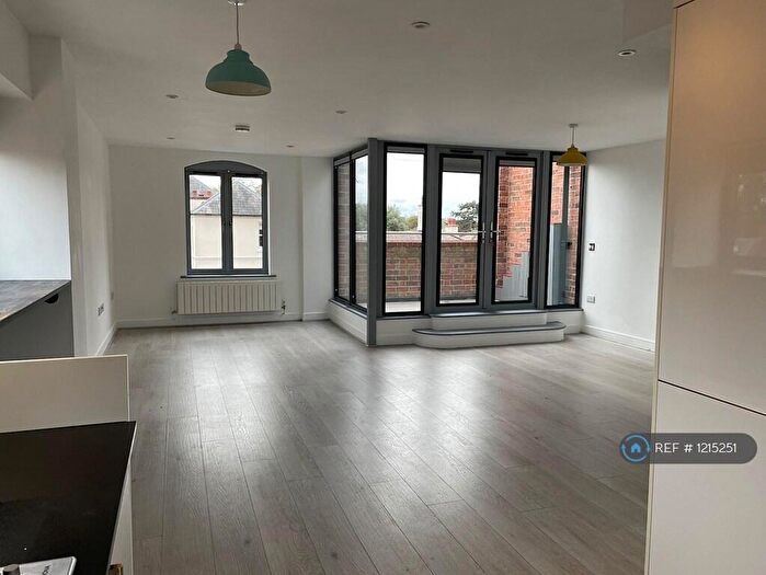 2 Bedroom Penthouse To Rent In Nelson Dale, Warwick, CV34
