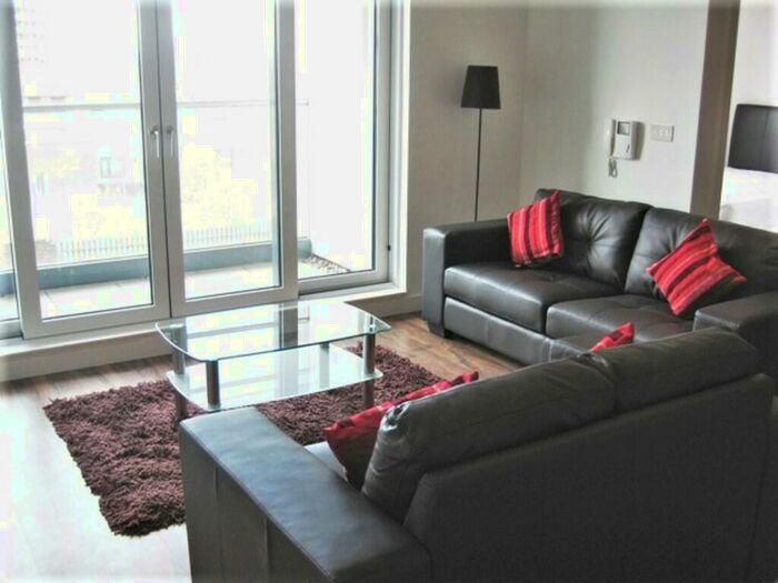 2 Bedroom Apartment To Rent In Milliners Wharf, Manchester, M4