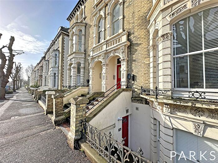 1 Bedroom Flat To Rent In Tisbury Road, Hove, East Sussex, BN3