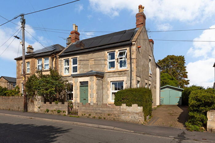 5 Bedroom Detached House For Sale In Pickwick Road, Corsham, SN13