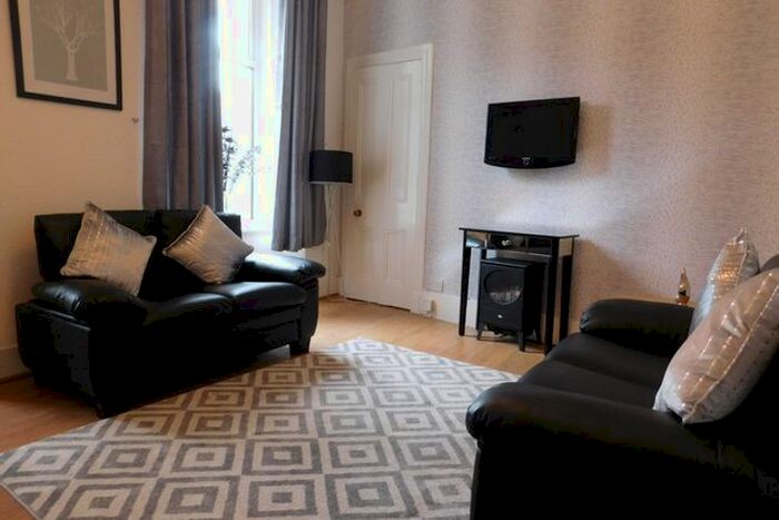 1 Bedroom Flat To Rent In Howburn Place, Holburn, Aberdeen AB11