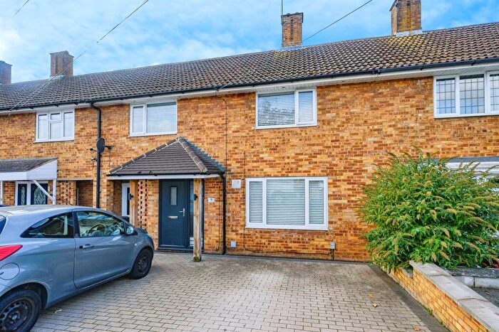 4 Bedroom Terraced House For Sale In Hollybush Lane, Hemel Hempstead, HP1