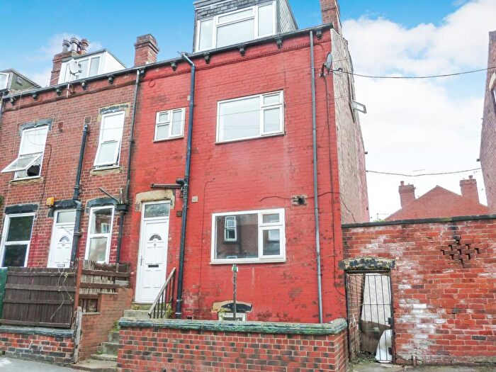 2 Bedroom End Of Terrace House To Rent In Salisbury Road, Leeds, LS12