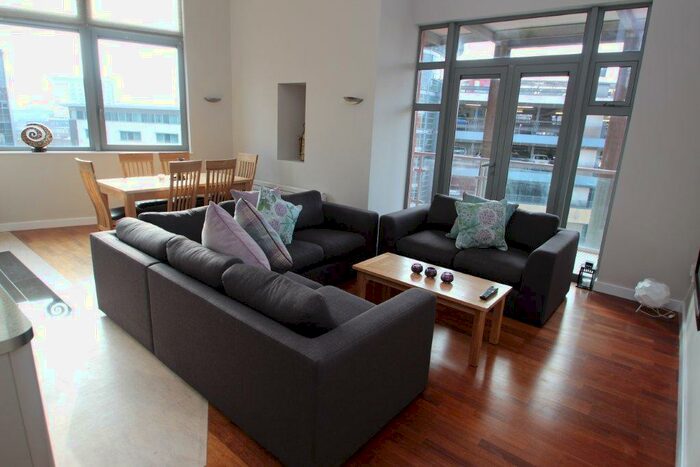 2 Bedroom Apartment To Rent In Centralofts, Newcastle City Centre, NE1