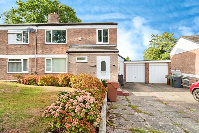 3 Bedroom Semi-Detached House For Sale In Valley Farm Road, Rednal, Birmingham, Worcestershire, B45