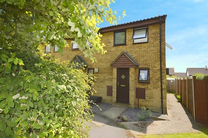 2 Bedroom End Of Terrace House To Rent In Farrier Close, Weavering, Maidstone, Kent, ME14