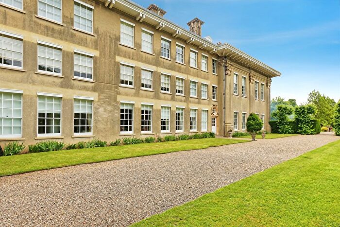 3 Bedroom Flat For Sale In Lees Court, Sheldwich, Faversham, ME13