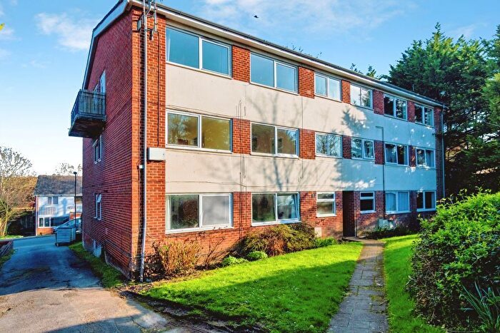 1 Bedroom Flat For Sale In Kent Road, Southampton, Hampshire, SO17