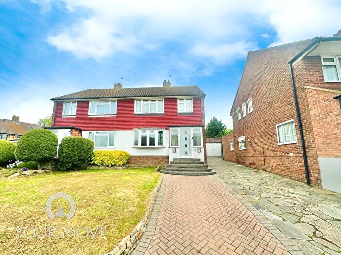 3 Bedroom Semi-Detached House For Sale In Springfield Avenue, Swanley, Kent, BR8