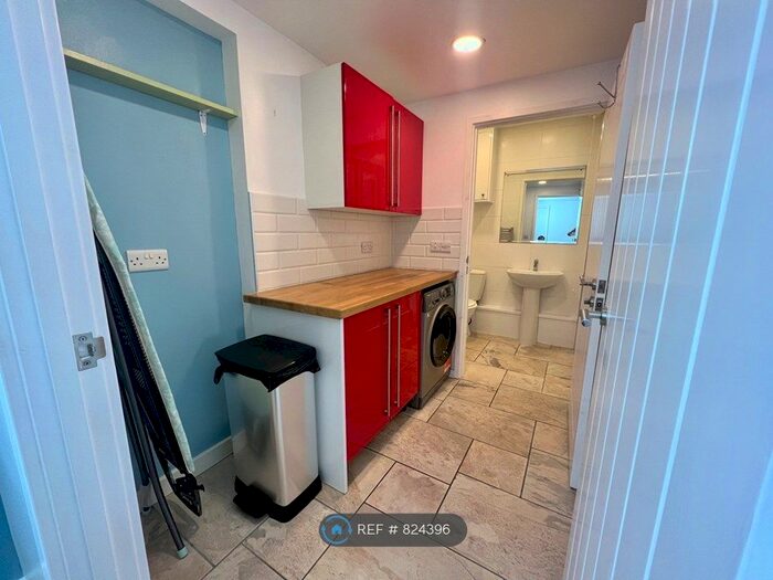 1 Bedroom Flat To Rent In Sea Lane, Hayle, TR27