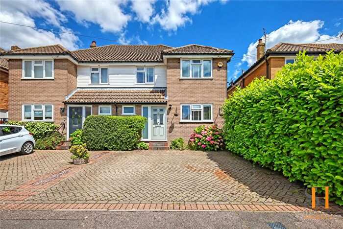 3 Bedroom Semi-Detached House To Rent In Raven Close, Billericay, Essex, CM12