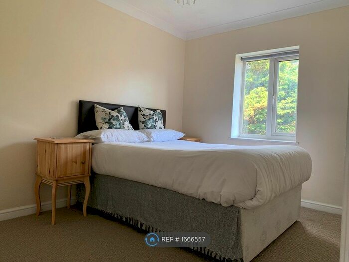 4 Bedroom Terraced House To Rent In Harrier Way, London, E6