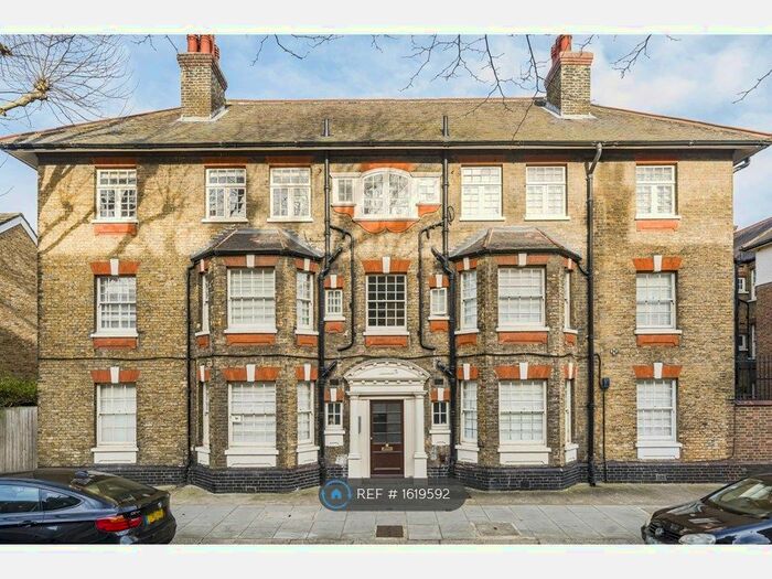 3 Bedroom Flat To Rent In Merrow Street, London, SE17
