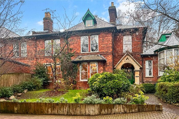 6 Bedroom Detached House For Sale In Amersham Hill, High Wycombe, Buckinghamshire, HP13