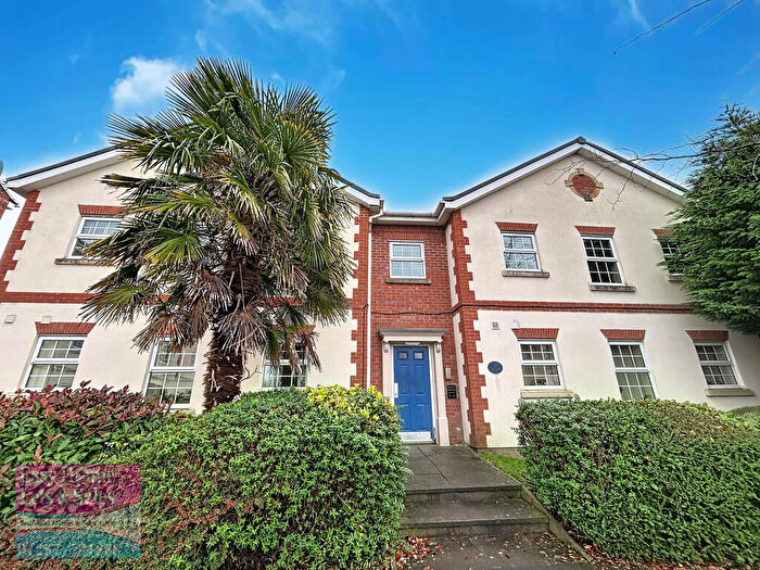 2 Bedroom Apartment For Sale In Holly House, Denham Wood Close, PR7