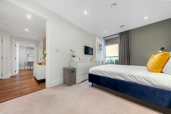 2 Bedroom Flat To Rent In Upper Richmond Road, Putney, London, SW15