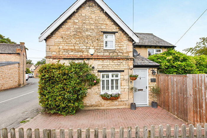 3 Bedroom Character Property For Sale In Weasels End, Church Street, Ryhall, PE9
