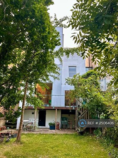 4 Bedroom Detached House To Rent In Overhill Road, London, SE22