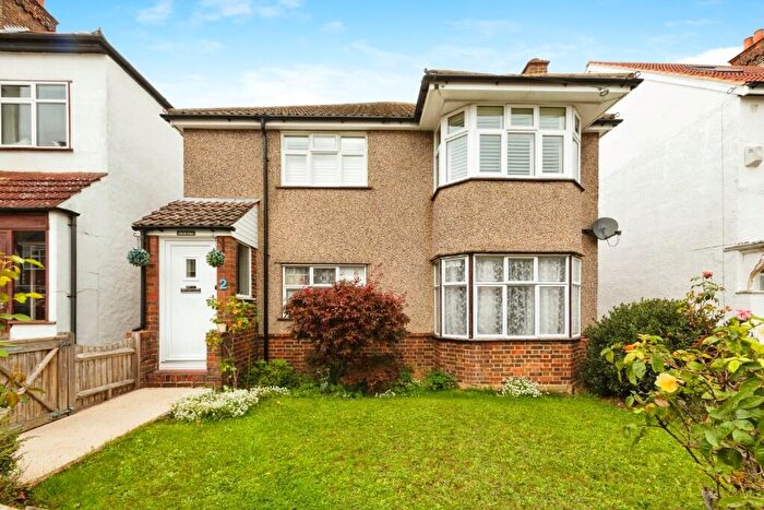 2 Bedroom Maisonette For Sale In Shirley Park Road, Croydon, London, CR0