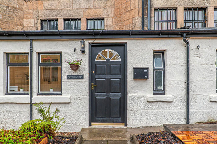 3 Bedroom Apartment To Rent In Kensington Cottage, Kensington Gate Lane, Hyndland, G12