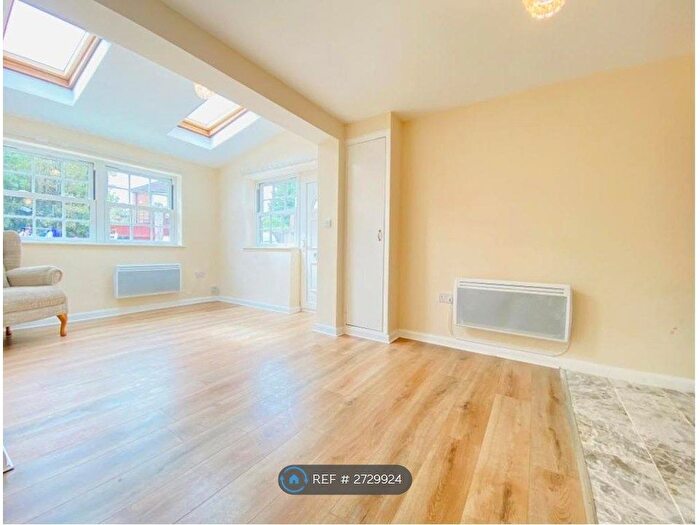 1 Bedroom Flat To Rent In Arthur St, Sittingbourne, ME10