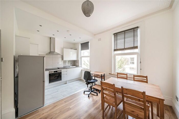 2 Bedroom Flat To Rent In Sulgrave Road, London, W6