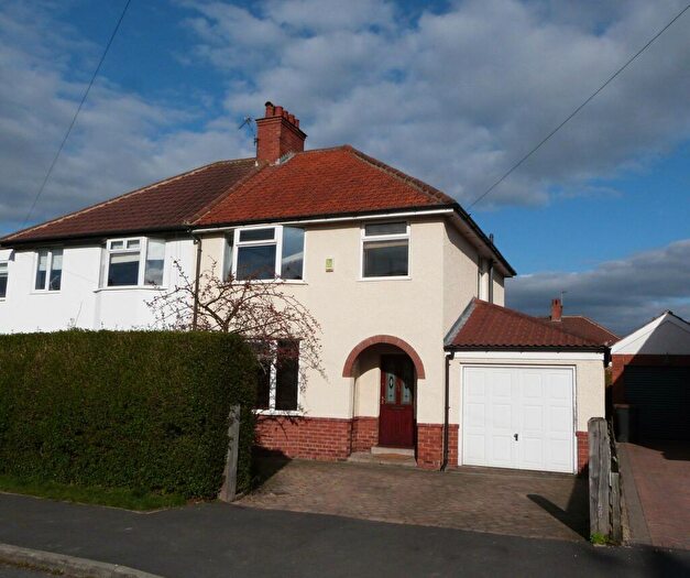 3 Bedroom Semi-Detached House To Rent In Leyland Road, Harrogate, HG1