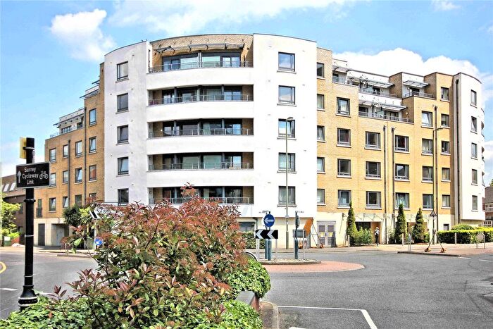 2 Bedroom Flat For Sale In Woking, Surrey, GU21