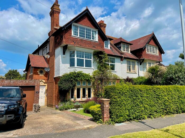 2 Bedroom Flat To Rent In Bathurst Road, Bathurst Road, CT20